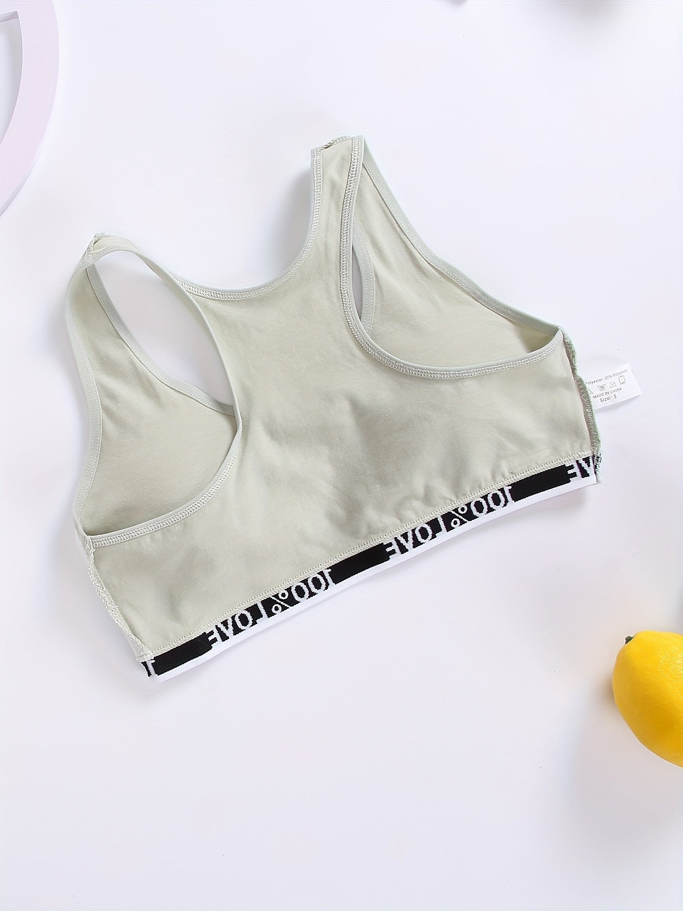 Women’s Seamless Nylon Polyester Lingerie Set with Non-Padded Bra and Panties