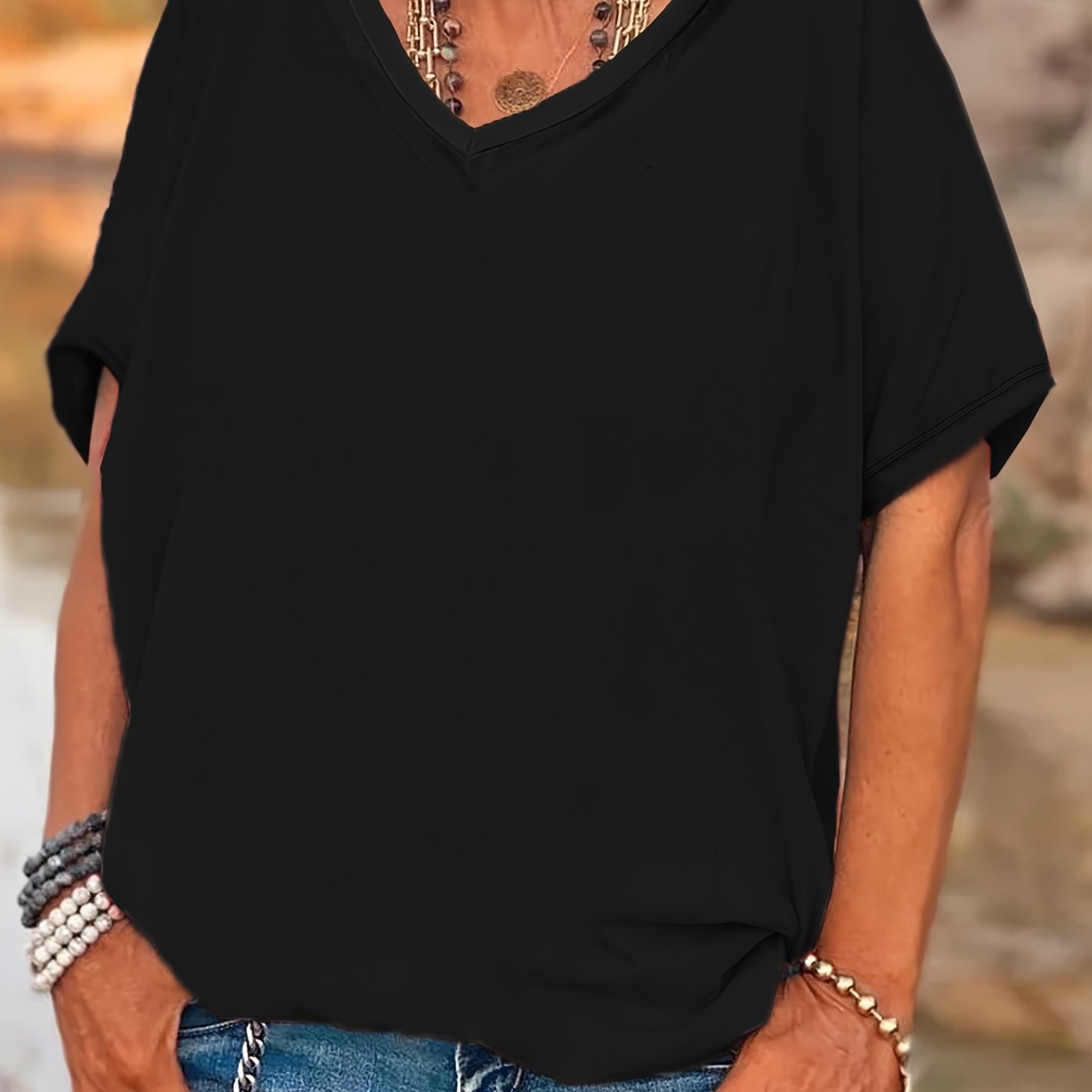 Camiseta de mujer de talla grande con escote en V, casual, de manga corta, ligera y transpirable