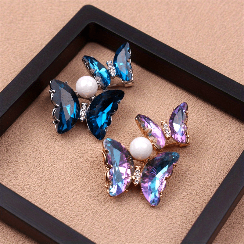 Butterfly Brooch Pin with Rhinestones and Pearl for Clothing Bags Hats Jewelry