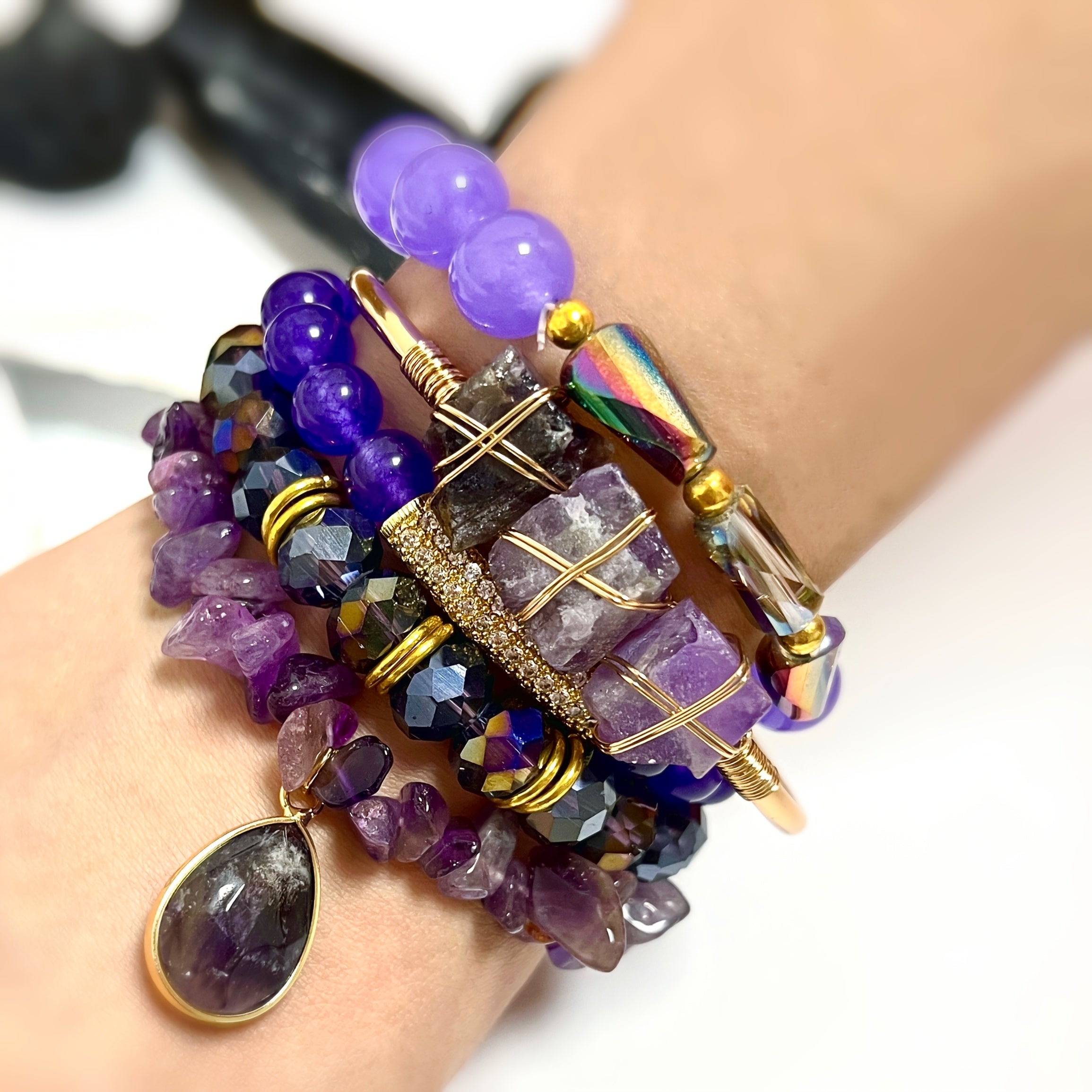 Bohem uslubi 5-dona qimmatbaho toshlar bilaguzuk to'plami, kundalik kiyish va partiyalar uchun mukammal, turli ranglarda mavjud, uniseks zargarlik tanlovi