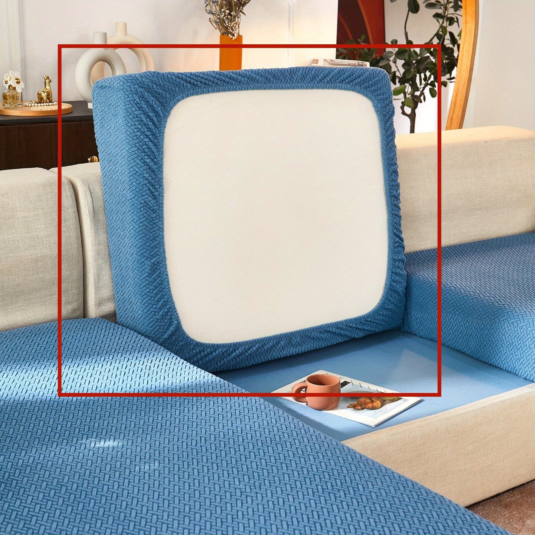 Современный серый чехол для подушки дивана с эластичной посадкой и мягкой текстурированной тканью. Машинная стирка для повышения комфорта в гостиной.