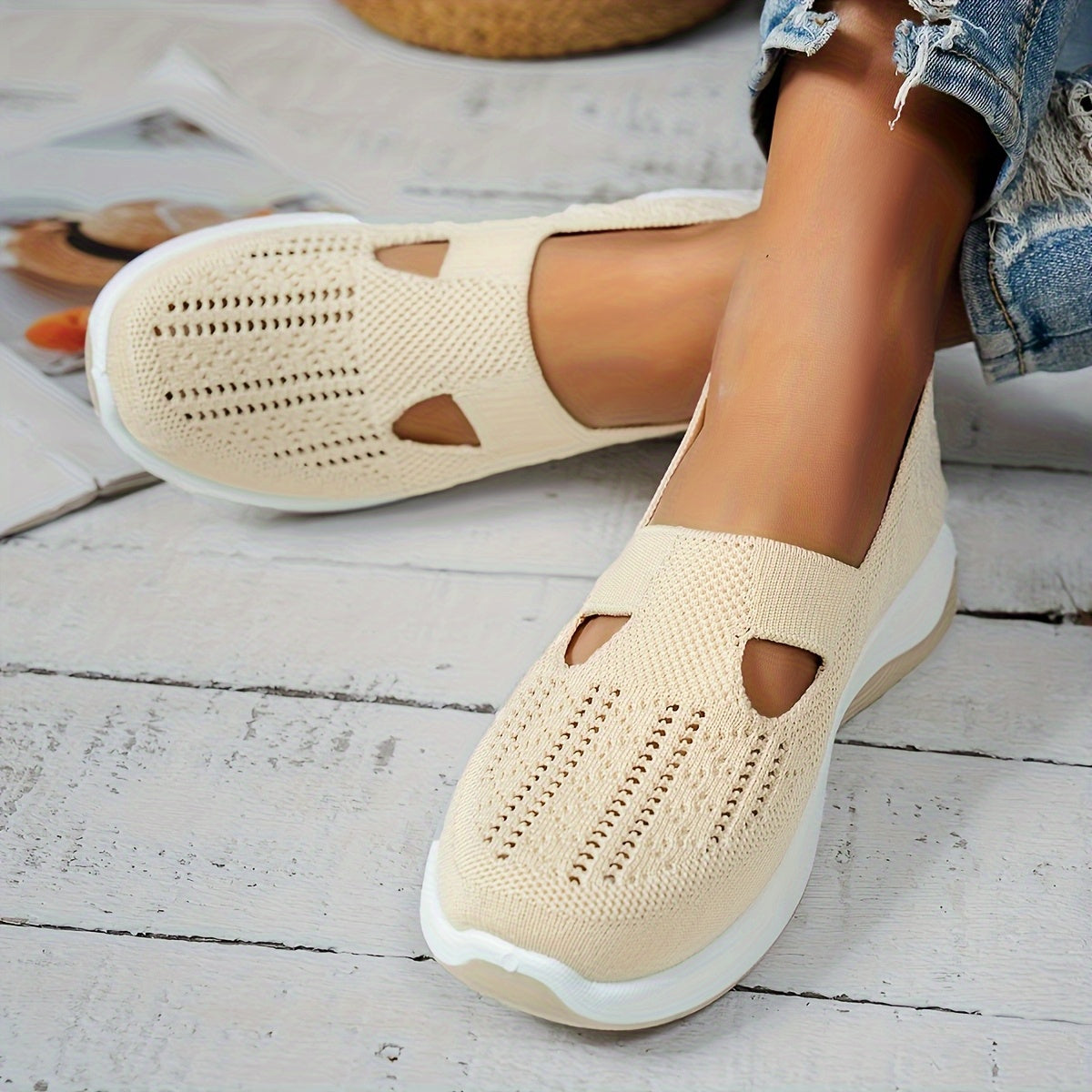 Women's Mesh Slip-On Sneakers Lightweight Breathable Walking Shoes