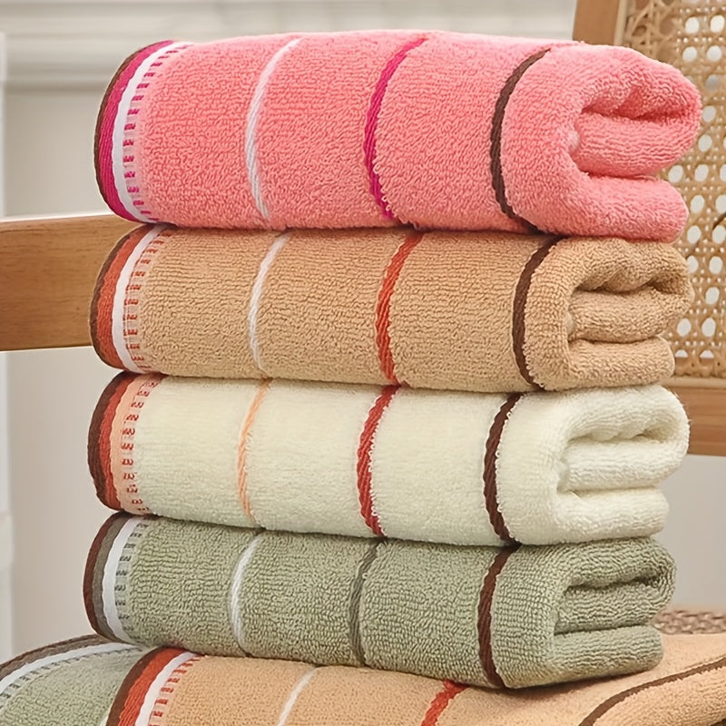 Yuzni yuvish va qo'lni quritish uchun mo'ljallangan yumshoq chiziqli sochiq to'plami, juftliklar, sport zali, yoga studiyasi va plyaj uchun ideal.