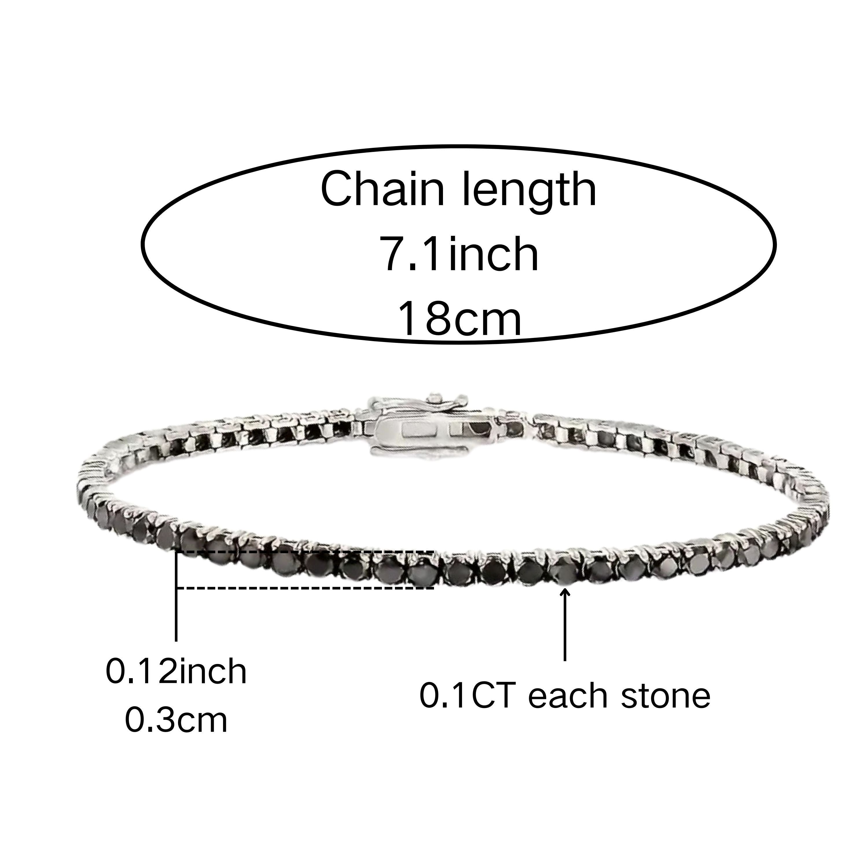 Kiyimingizga nafislik qo'shing, 1.0CT bitta toshli ajoyib S925 Sterling Silver Qora Moissanite Bilaguzuk bilan. Ushbu hashamatli moda aksessuar partiyalar va uchrashuvlar uchun mukammal, Halloween, Rojdestvo uchun ideal sovg'a.