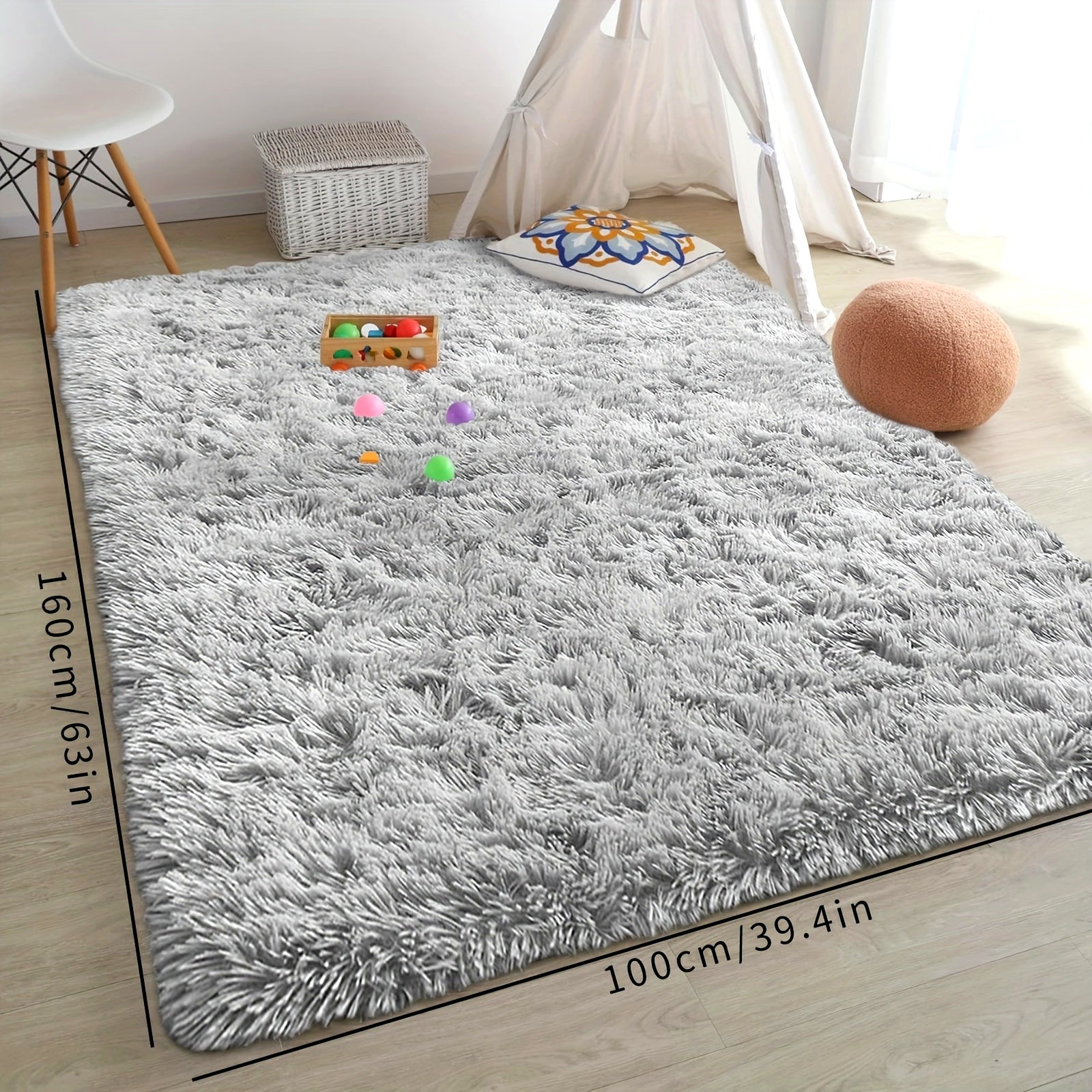 Plush Long-Hair Carpet for Bedroom or Living Room, Soft and Thick