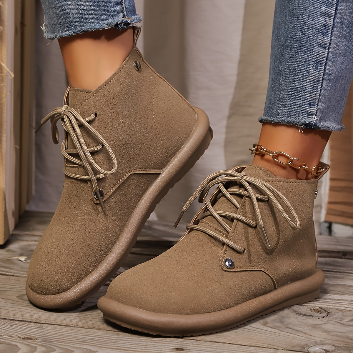 Women's Vintage-Inspired Thick Sole Combat Boots Lace-Up Ankle Brown