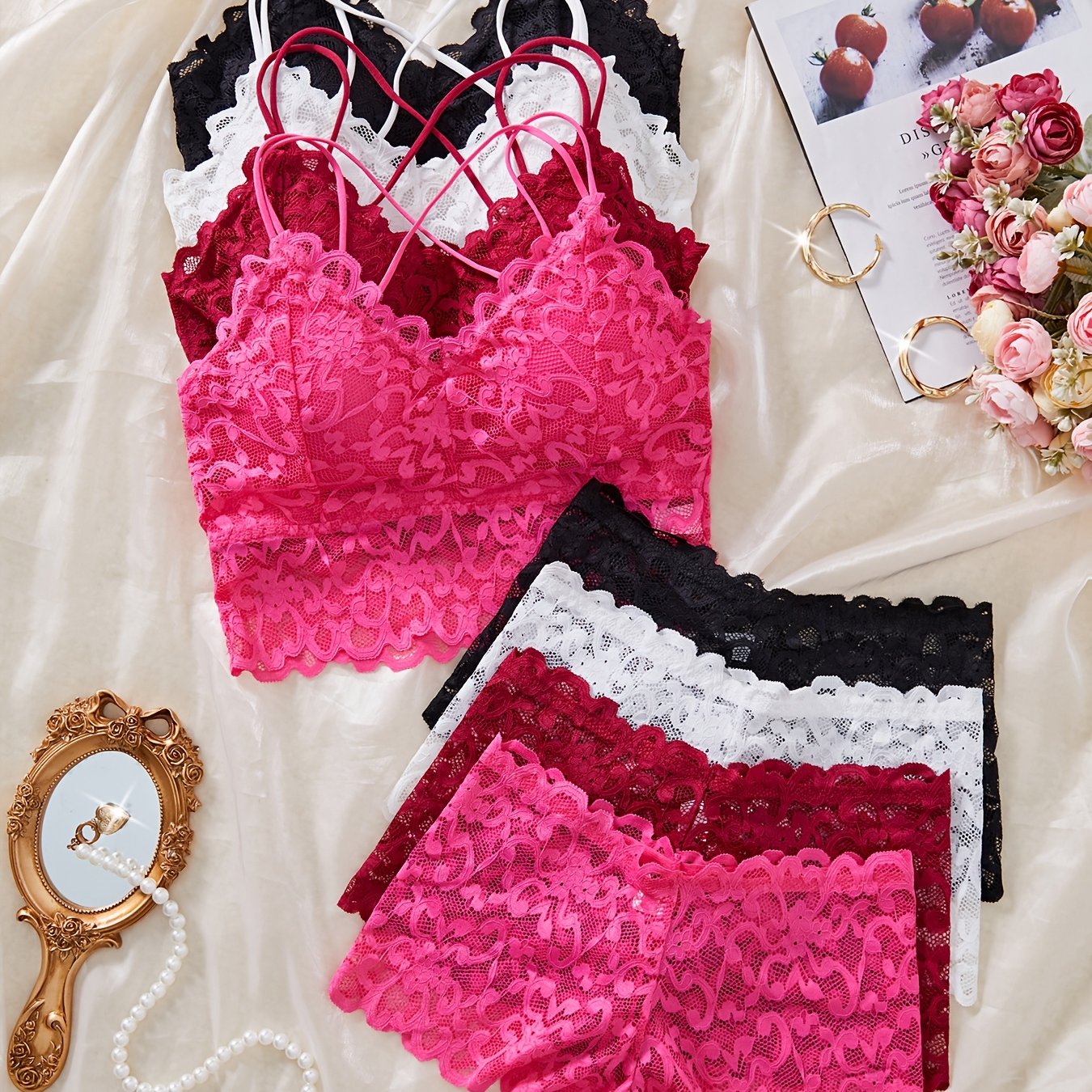 Ayollar uchun 4 ta to'plam dantelli ichki kiyim to'plami, ichki simsiz bir rangli bralet va boyshortlarni o'z ichiga oladi. To'qilgan matodan tayyorlangan. Kattalar uchun ideal.