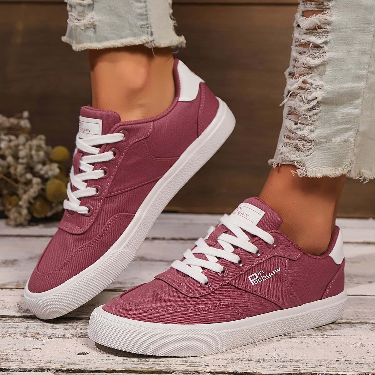 Women's Casual Flat Shoes with Laces Suitable for Outdoors