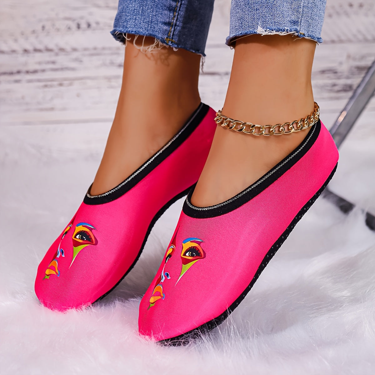 Women’s Slip-On Indoor House Shoes Black Cozy Non-Slip Slippers