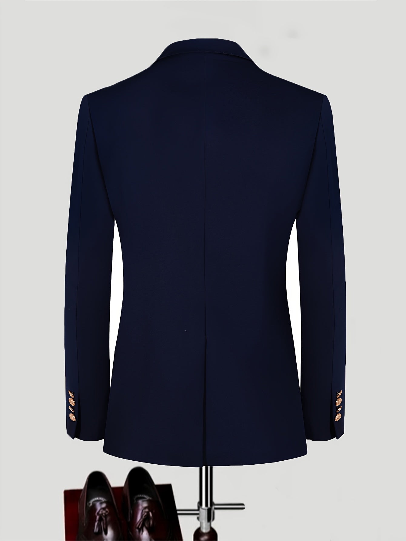 Erkaklar uchun tasodifiy blazer, brosh bilan, Britaniya uslubi, bir rangli, to'qilgan mato, oddiy kesim, tugma tafsiloti, polyester astar, barcha mavsumlar uchun.