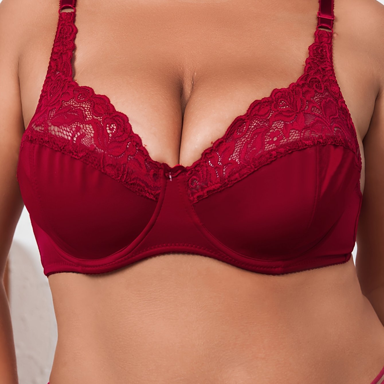 Plus Size Sexy Ultralight Underwire Bra with Bow and Contrast Lace