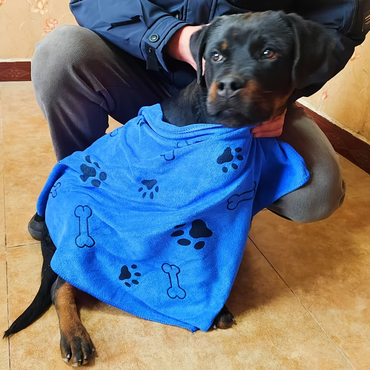 Microfiber Dog Towel for Medium to Large Breeds Quick-Drying Soft Gray Pet Bathing Grooming