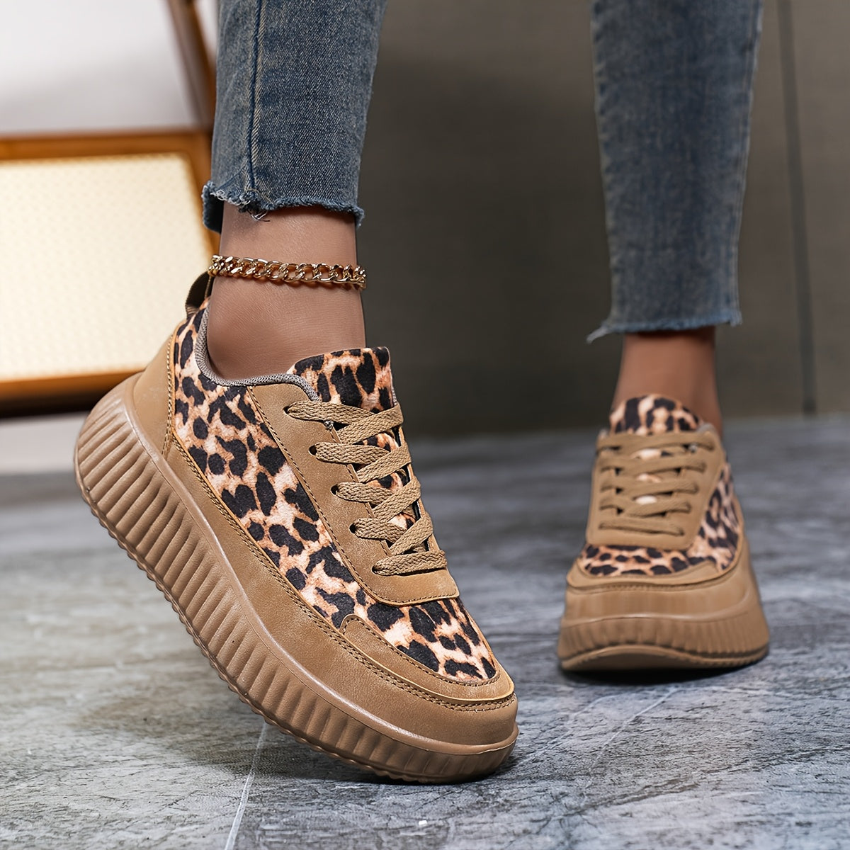 Women's Leopard Print Casual Sneakers Breathable Thick Sole Low Top