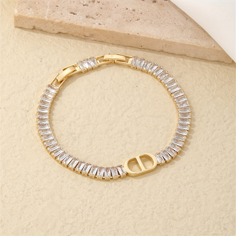 Zamonaviy Koreys uslubidagi bilaguzuk, yoqimli cho'chqa burunli qopqoq bilan, sintetik rhinestone va misdan tayyorlangan, partiyalar uchun mukammal, ideal Sevishganlar kuni sovg'asi, har qanday holat uchun mos zargarlik.