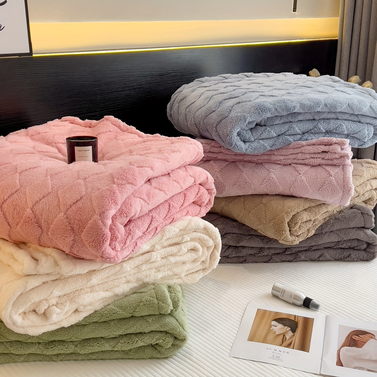 Double-Sided Taffeta Diamond-Quilted Throw Blanket Thick Warm All Seasons