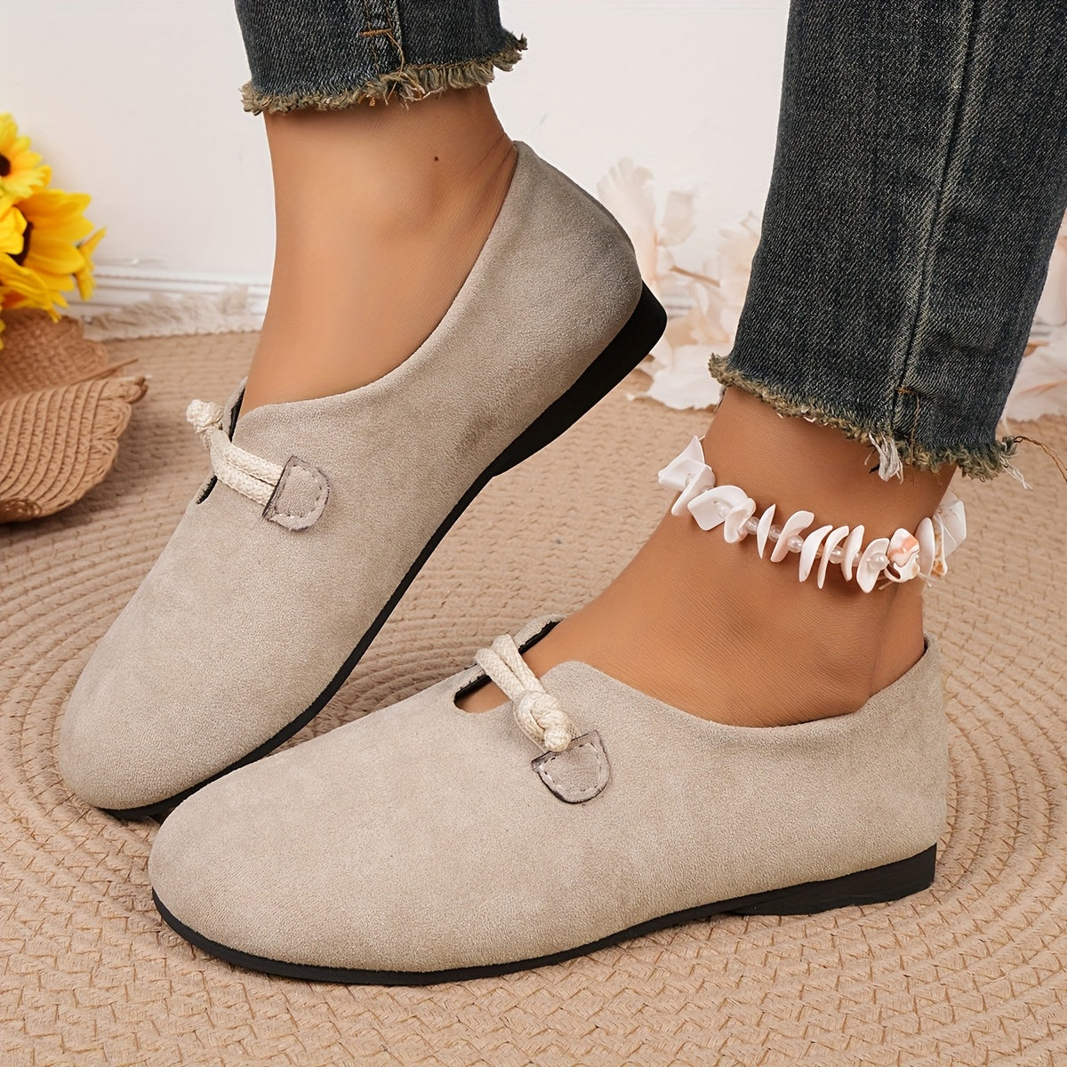 Women's Black Slip-On Flat Shoes Round Toe Casual Comfort All Season