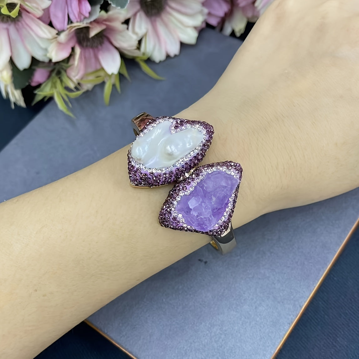 Vintage uslubidagi tabiiy amethyst va barokko marvaridli cuff bilaguzuk, boho uslubida, 14K oltin qoplamali mis, ayollar uchun moslashuvchan ochiq bangal, tabiiy tosh tafsilotlari bilan kundalik kiyish uchun ideal.