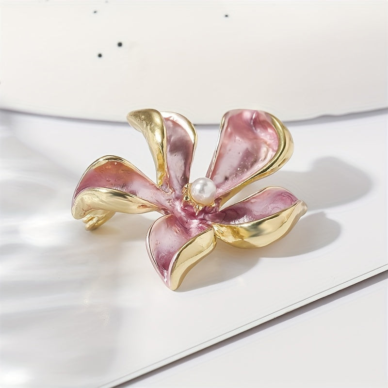 Ayollar kiyimlari uchun sun'iy marjon bilan pushti gilos gullari broshuri