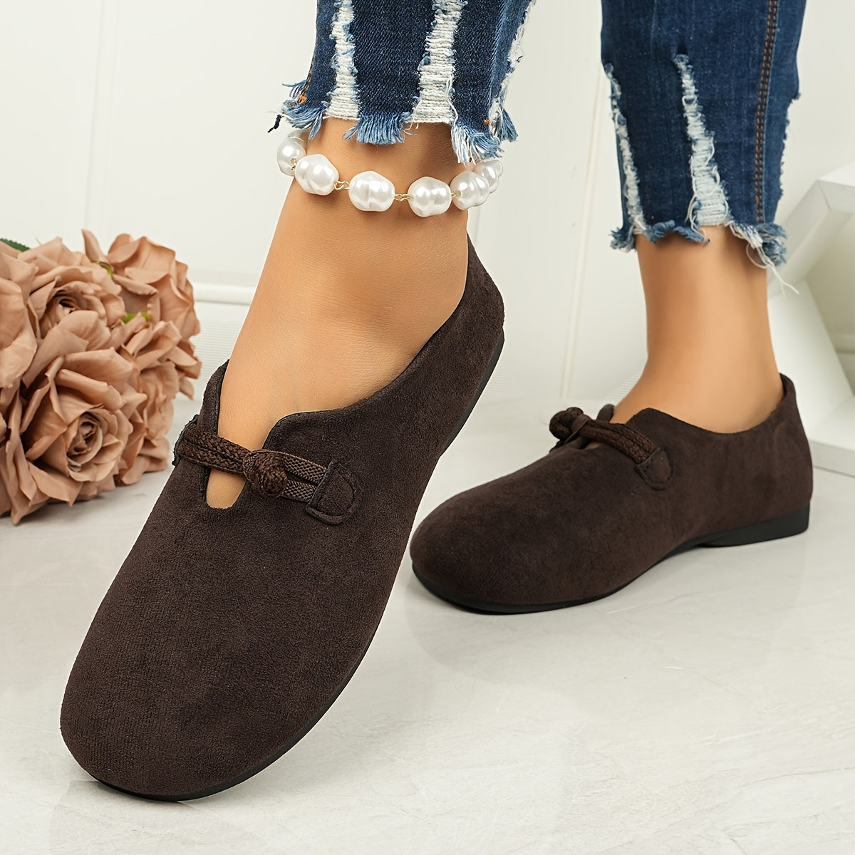 Women's Black Slip-On Flat Shoes Round Toe Casual Comfort All Season