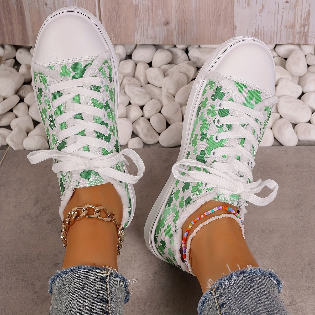 Women's Casual Floral Print Low-Top Sneakers Fabric Upper TPR Sole All-Season