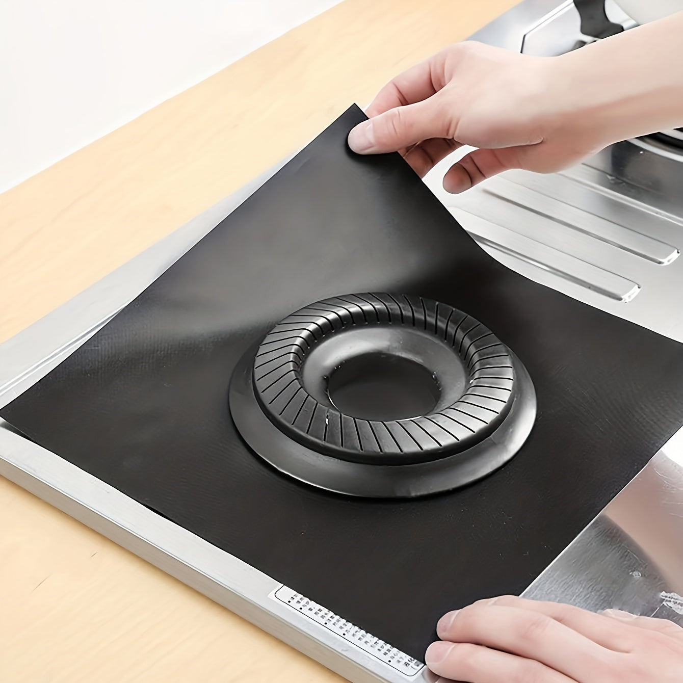 Gaz pechkasini tozalash padlari to'plami 4 dona - Isiga chidamli va yog'ga chidamli, pechka yuzasidagi dog'larni oldini oladi, tozalash oson