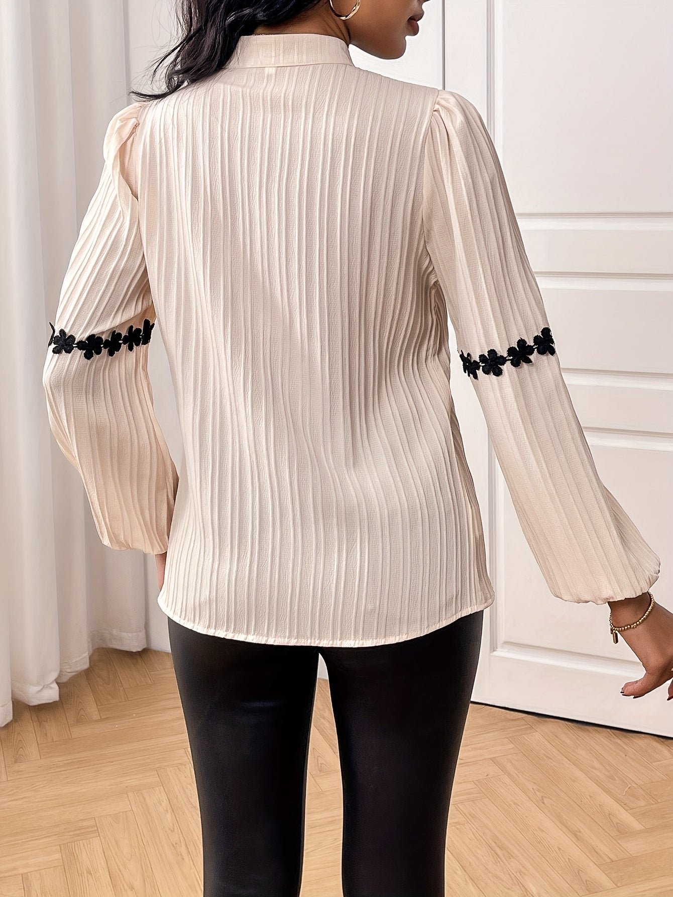 Women's Long Sleeve Lace-Trimmed Blouse with Stand Collar and Wave Stripe Pattern