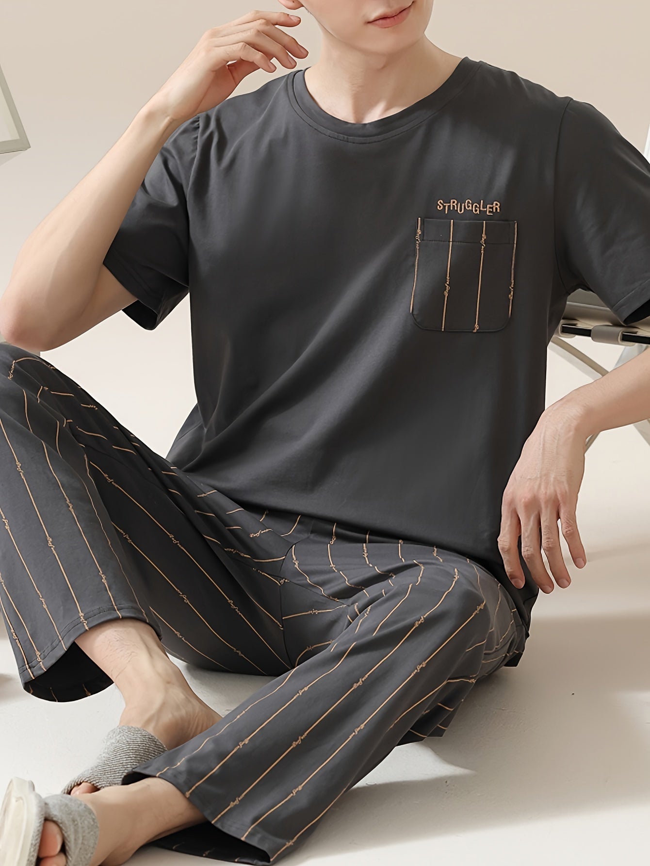 Conjunto de pijama de manga corta para hombre con pantalones a rayas, poliéster, ropa cómoda para estar en casa