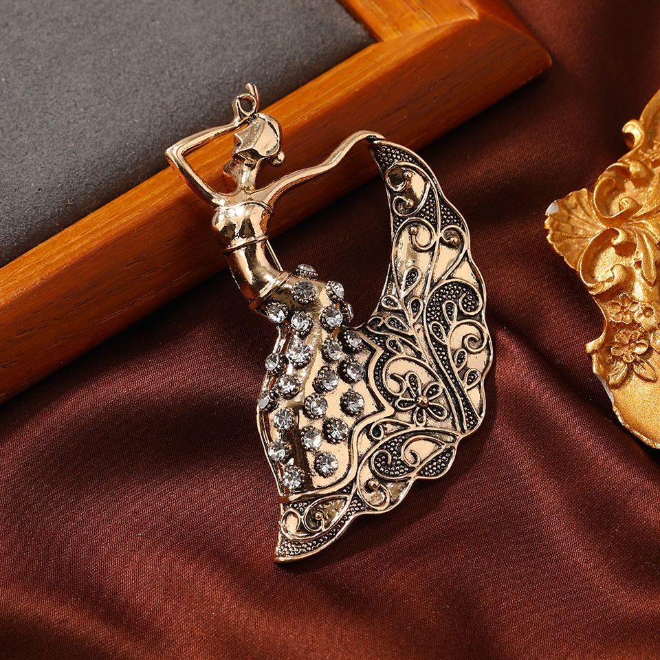 Elegant Ethnic Girl Brooch with Traditional Chinese Design for Women