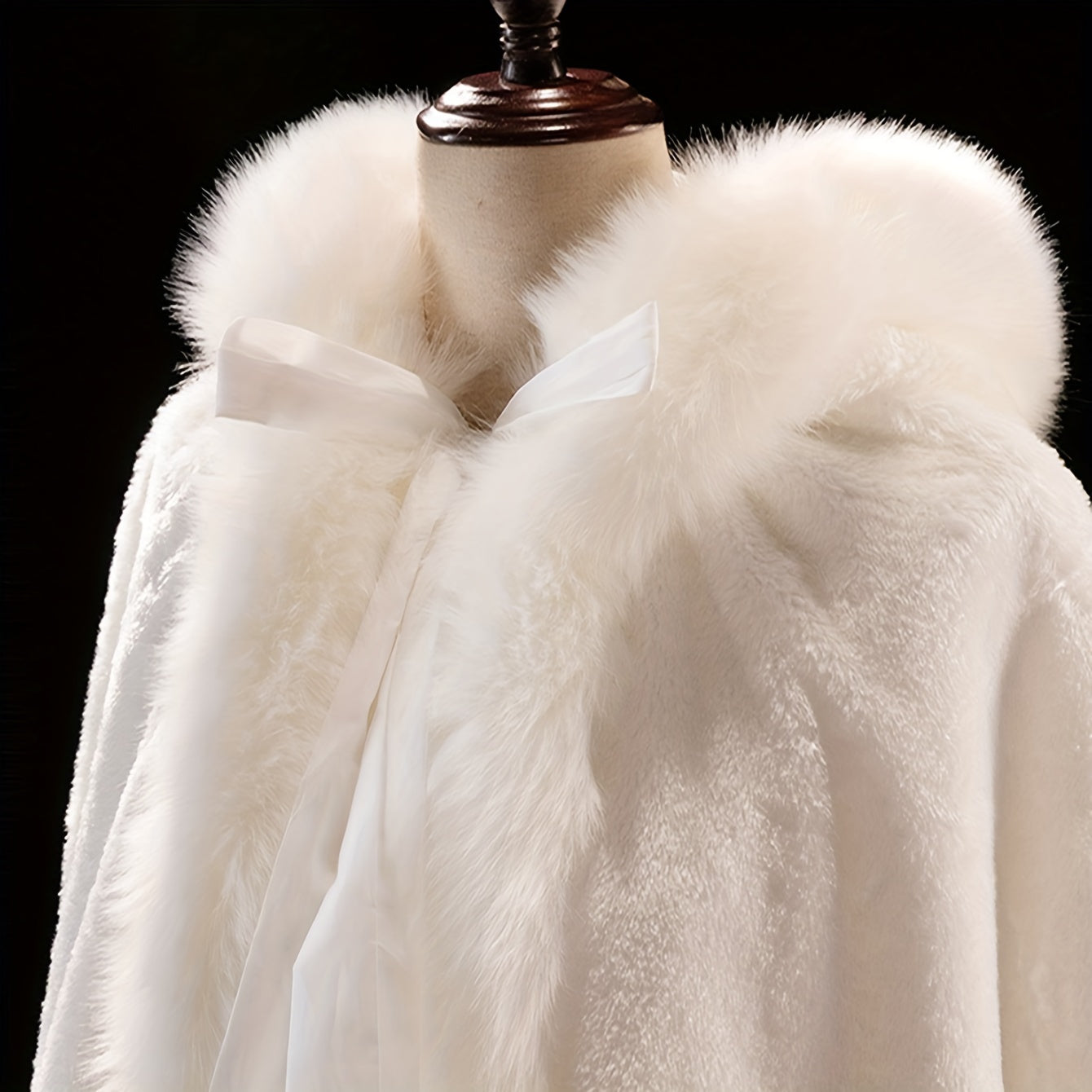 Women’s Faux Fur Shawl Windproof Warm Wrap for Weddings Winter Outdoor Autumn