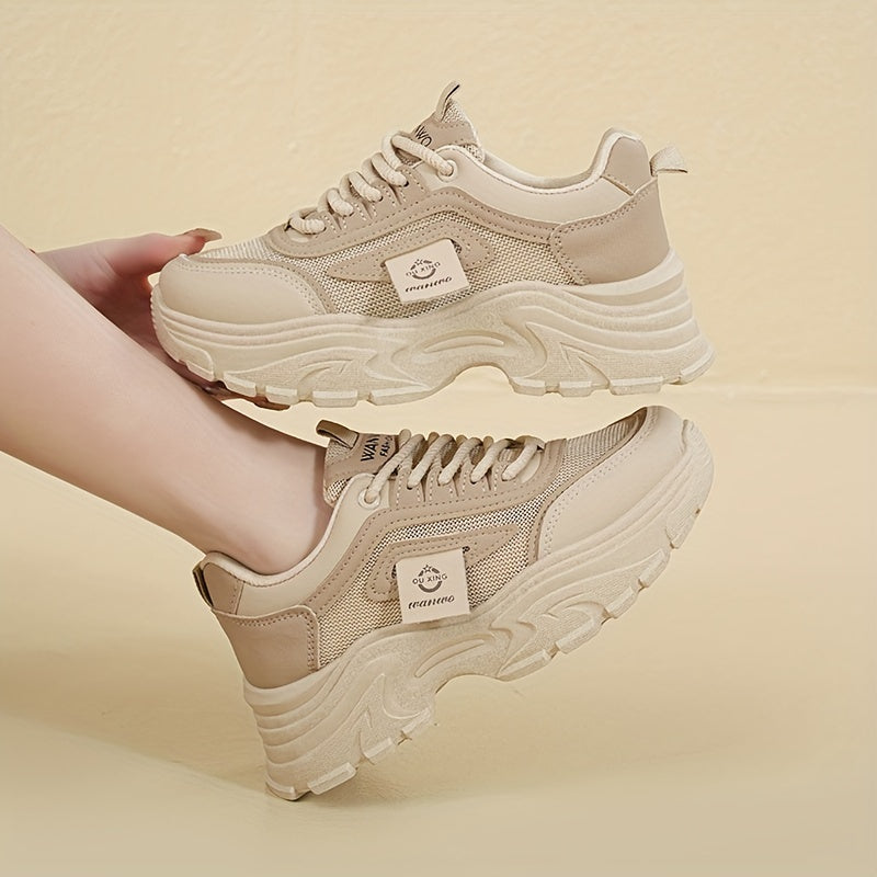 Women's Breathable Casual Flat Sneakers with Lace-Up Closure