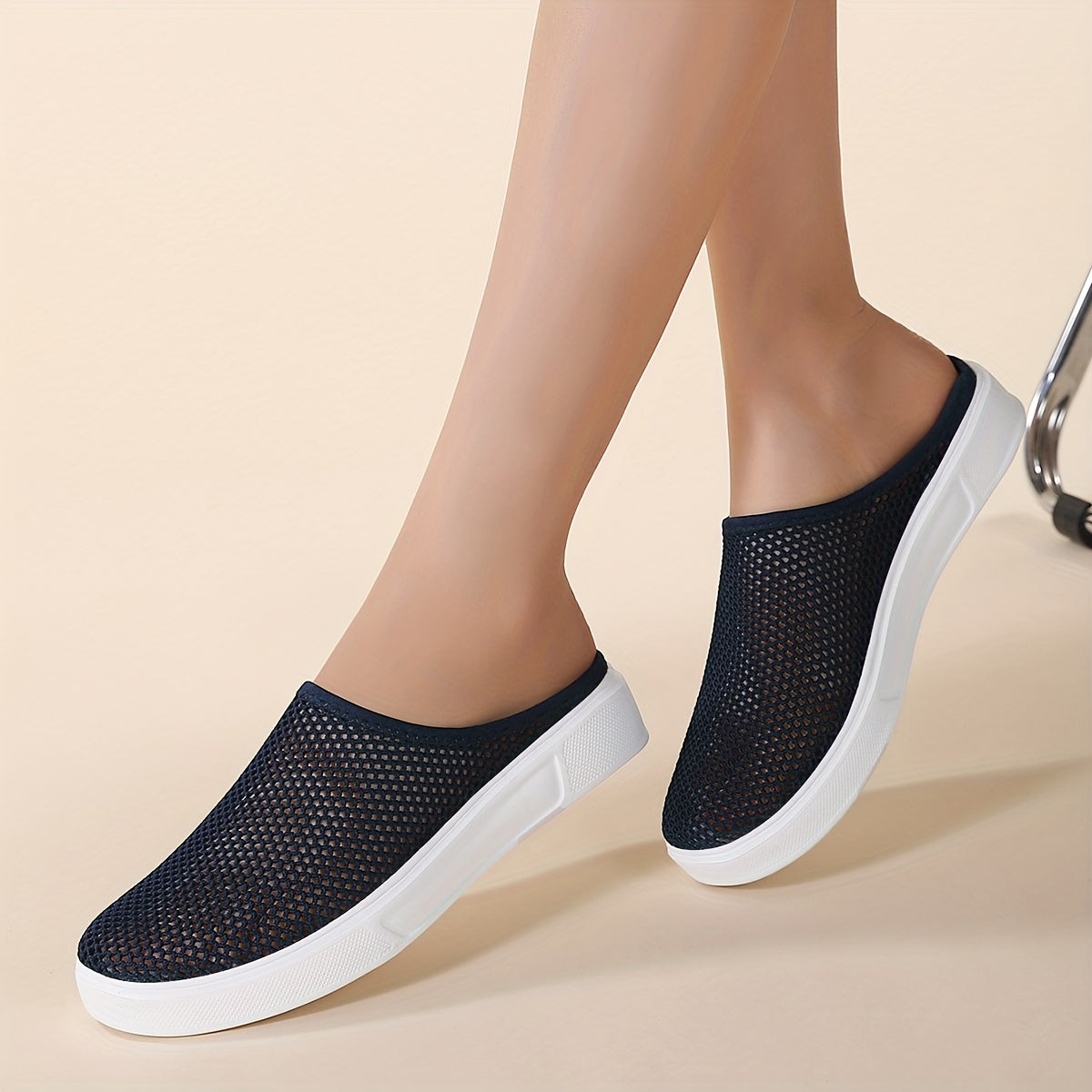 Plus Size Women's Mesh Slip-On Sneakers Lightweight Breathable Casual Shoes
