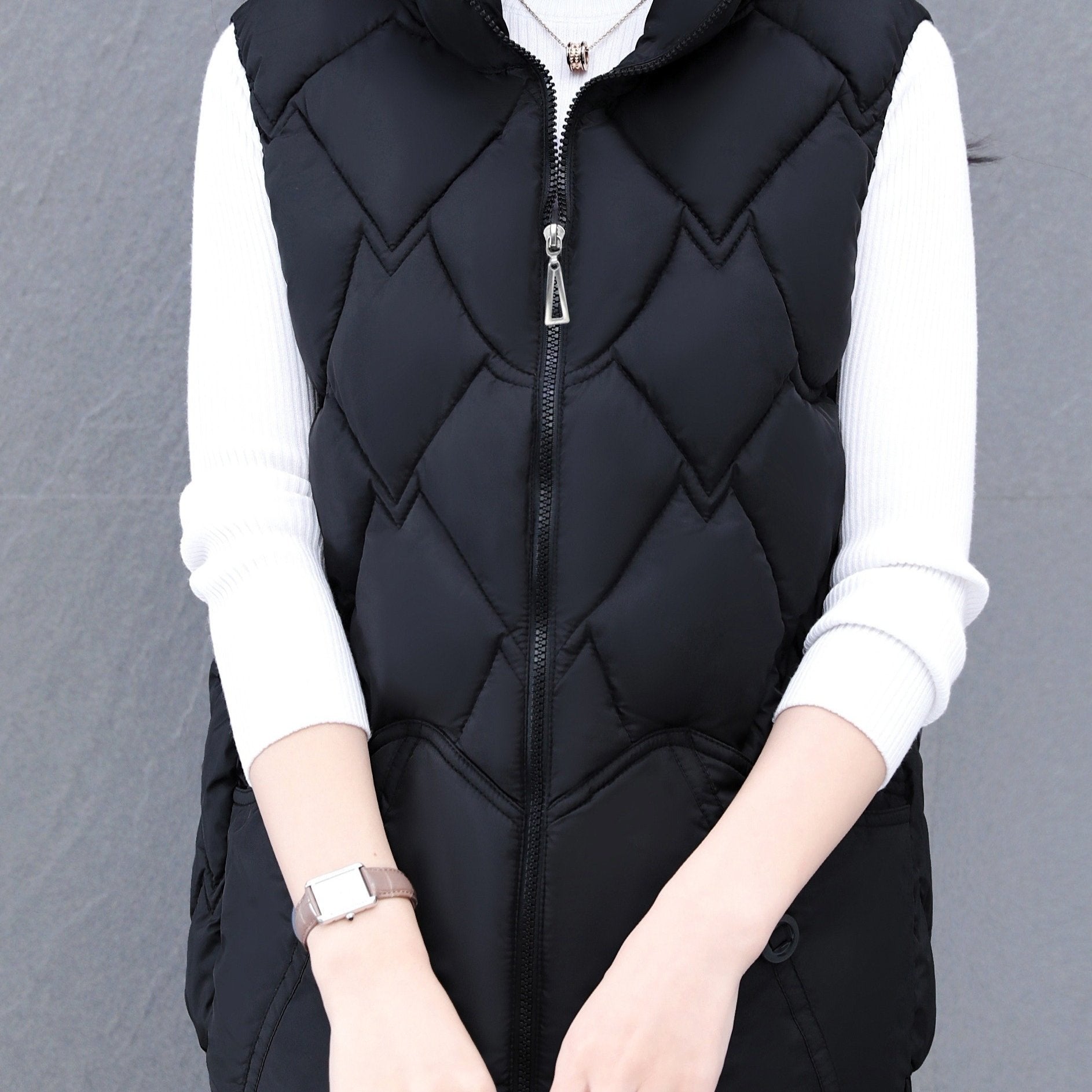 Women's Polyester Vest with Quilted Stand Collar Zipper Closure Pleated Hem Fall Winter Casual