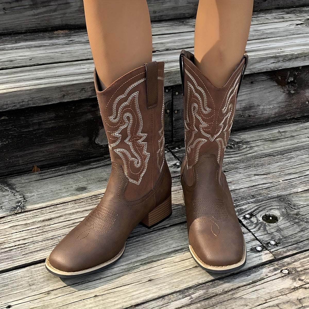 Women's Embroidered Leather Western Cowboy Boots with Chunky Heel