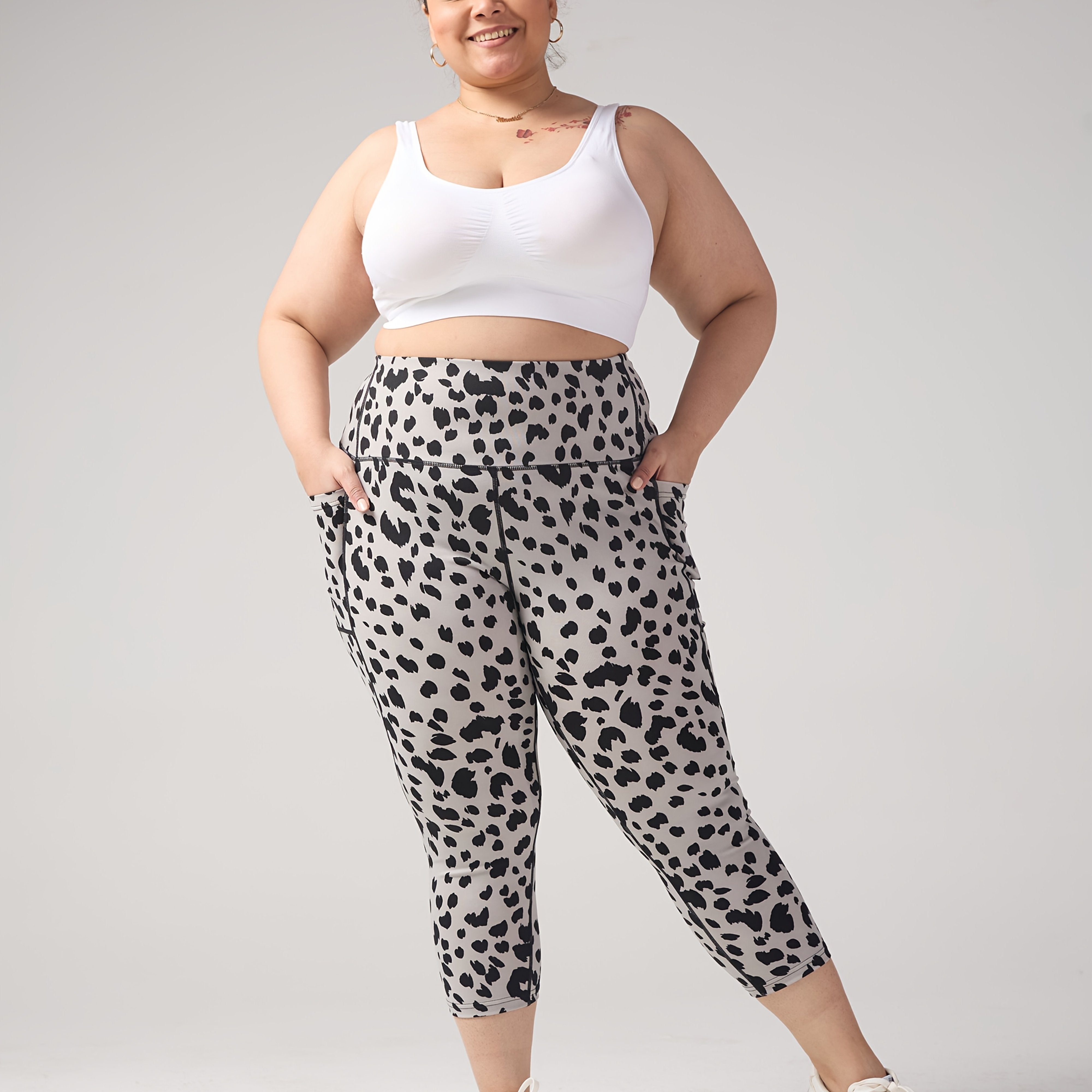 Women's Plus-Size Leopard Print Capri Leggings Tummy Control High Waist Stretchy