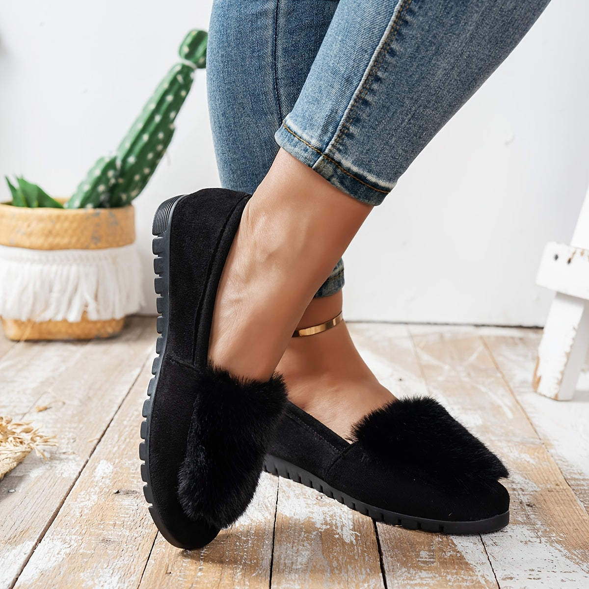 Women's Slip-On Flats with Faux Fur Trim - Lightweight All-Season Casual Shoes