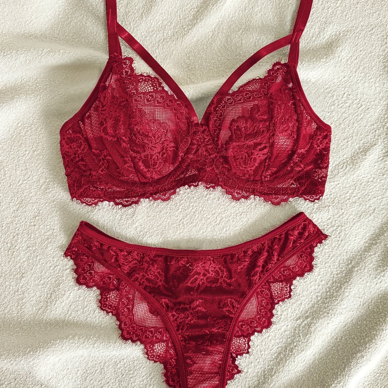 Women's Lace Lingerie Set with Underwire Bra and Mid-Rise Panties