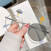 Color-Changing Gold Eyeglass Frames for Women Stylish Streetwear Accessories