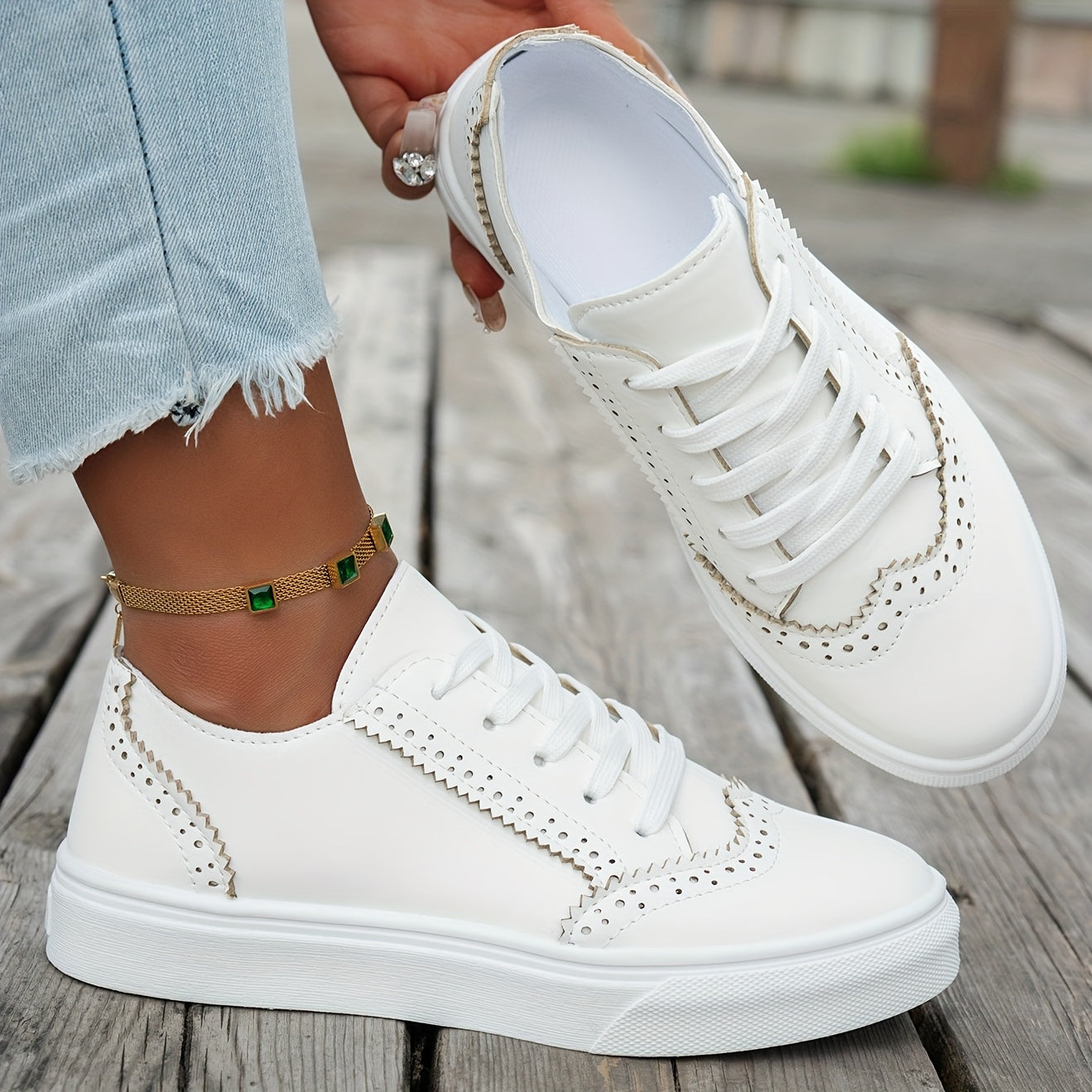 Women's Breathable Mesh Knit Sneakers White Black Red Lightweight Walking Shoes