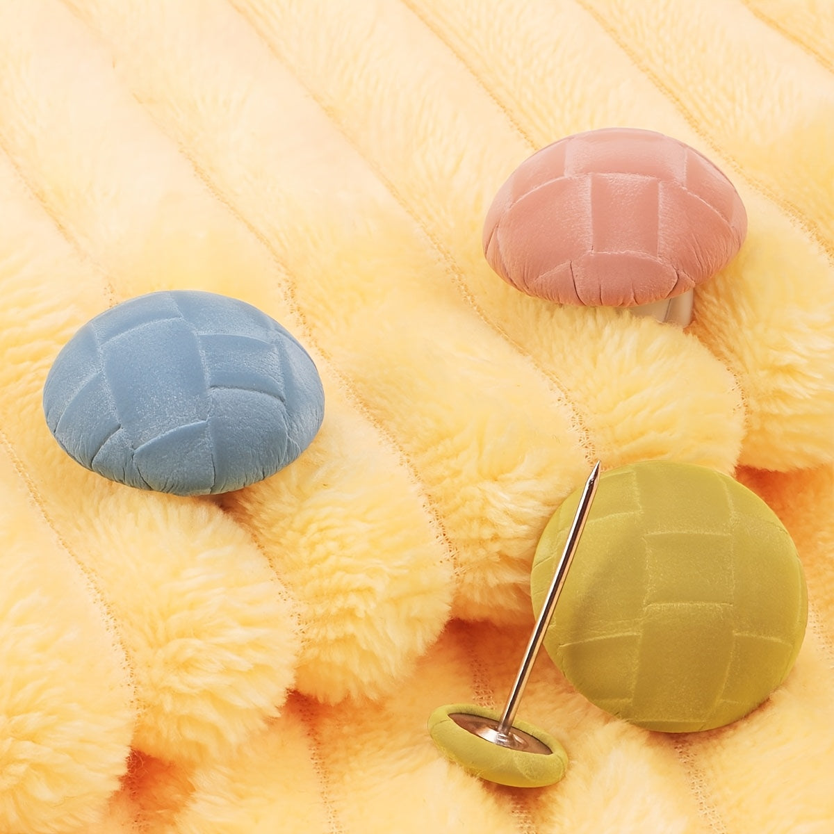 8 Duvet Clips Fasteners Polypropylene Secure Hold Bedding Support Easy to Spot Clean