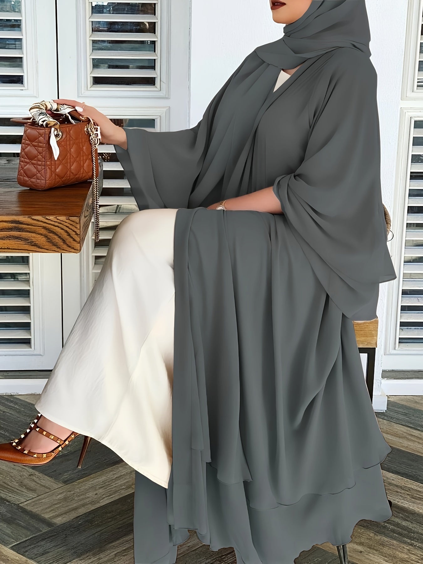 Ayollar uchun Ramazon o'ziga xos bel bog'ichli maksi ko'ylak