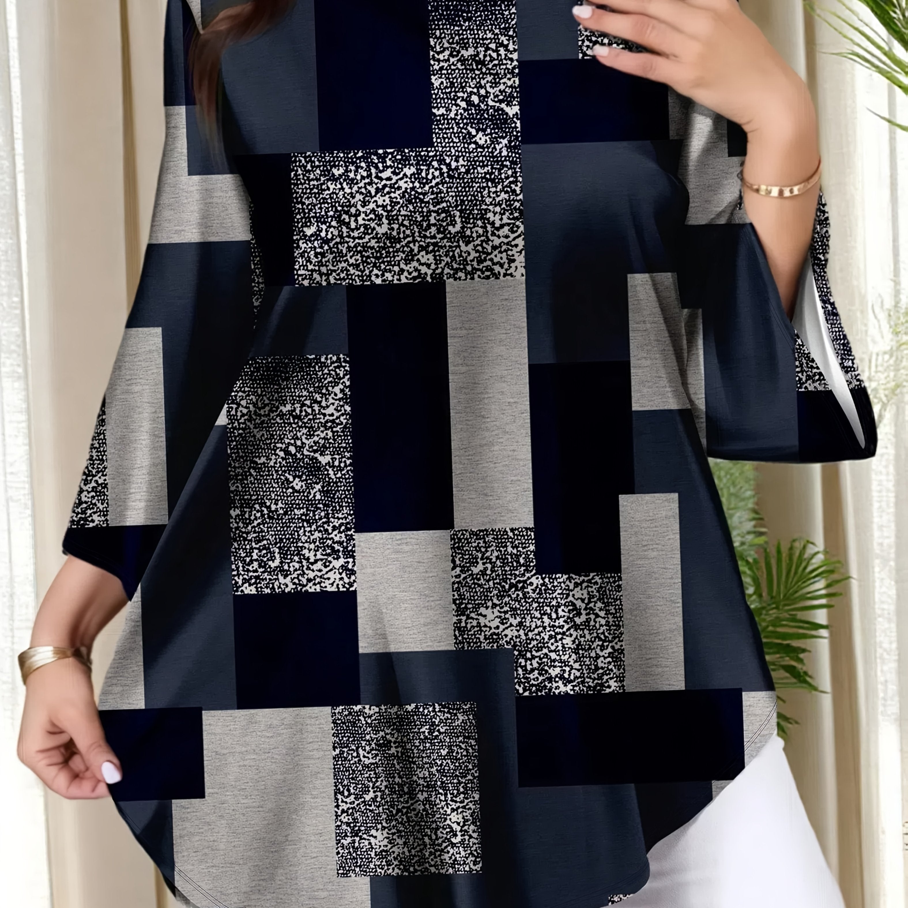 Plus Size Women's Geometric Print Asymmetrical Top Crew Neck Green Black