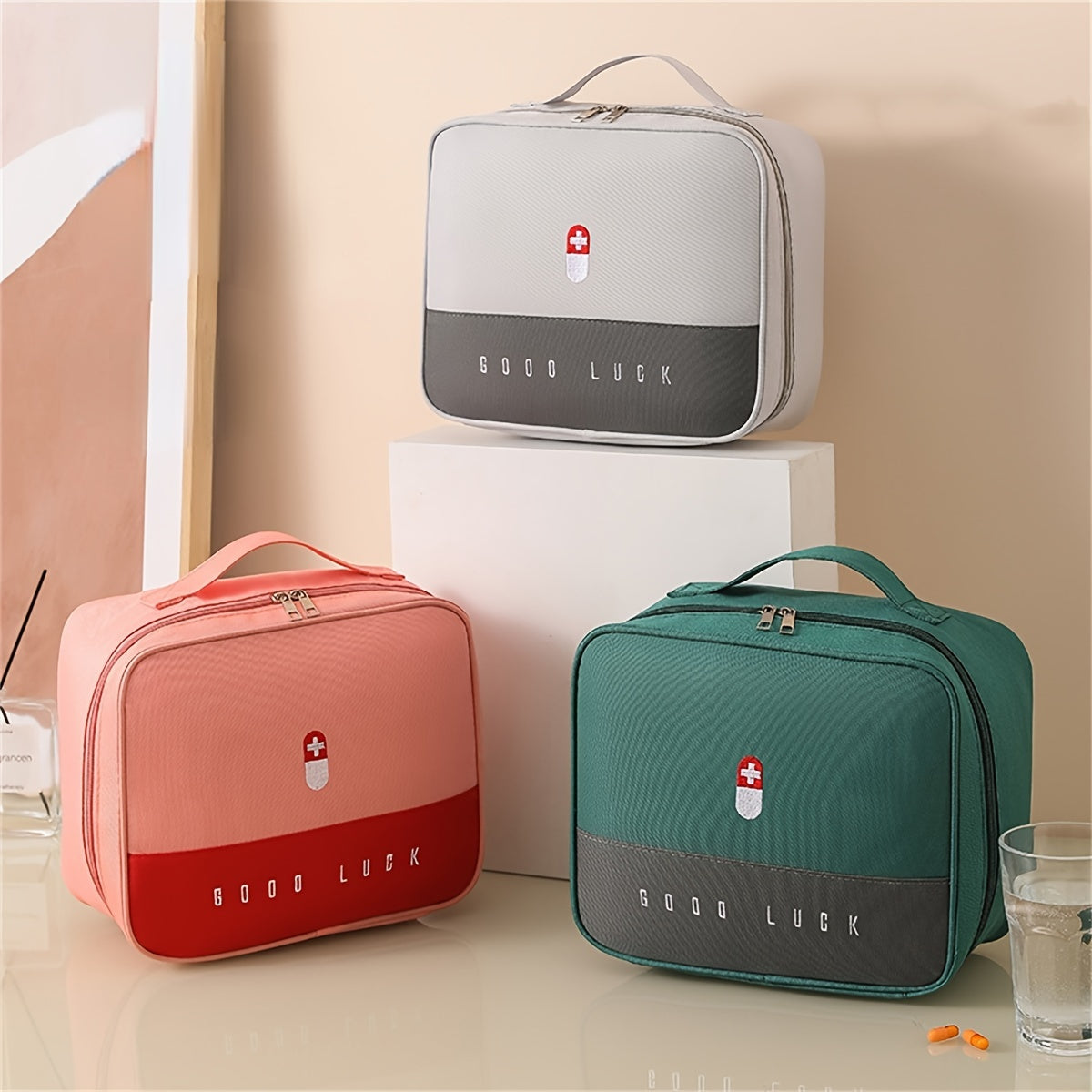 Portable Medicine Organizer Box Zipper Travel Storage Bag