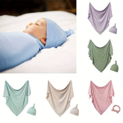 Yangi tug'ilgan chaqaloqlar uchun o'ralgan ko'ylak va shlyapa to'plami, o'g'il va qiz bolalar uchun.