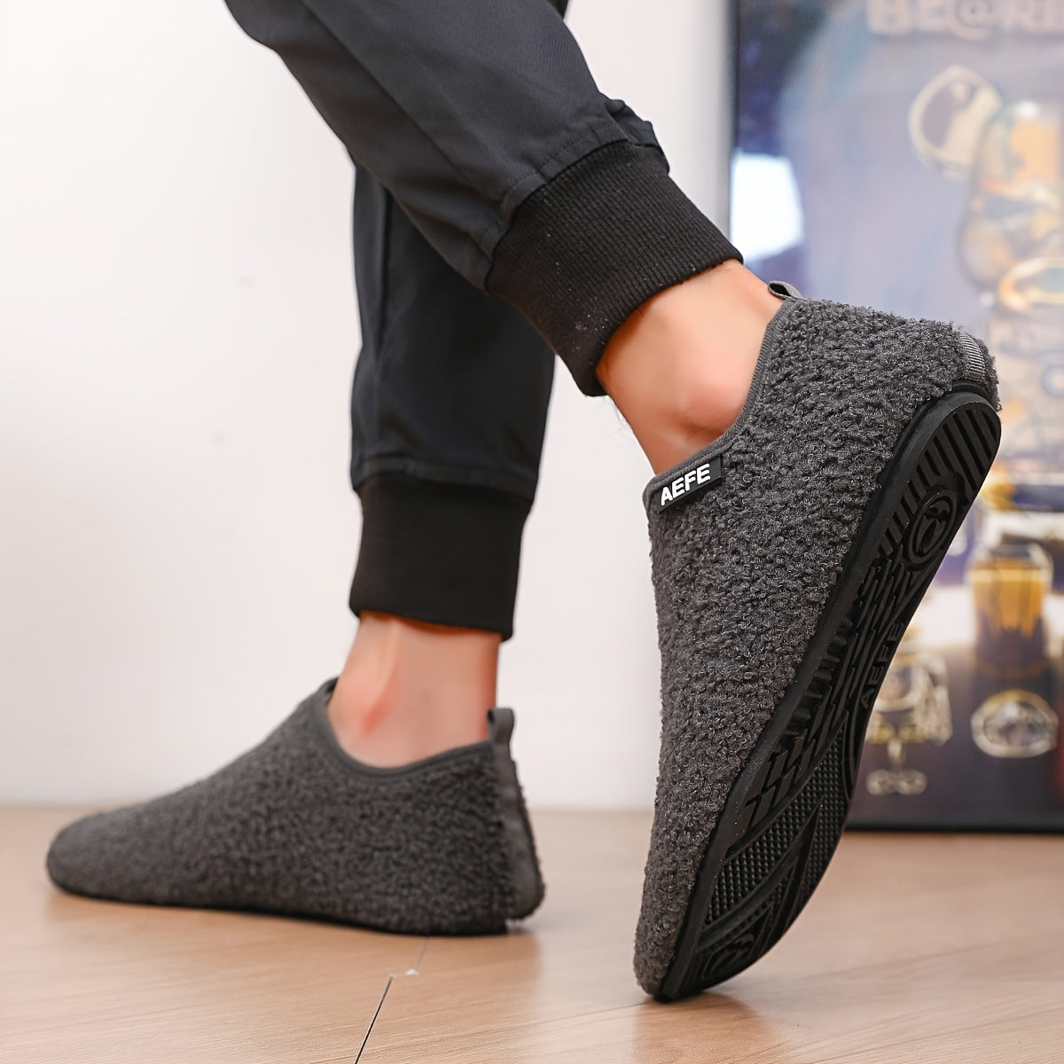 Men's Casual Slippers with Breathable Fabric Upper and Non-Slip Rubber Sole