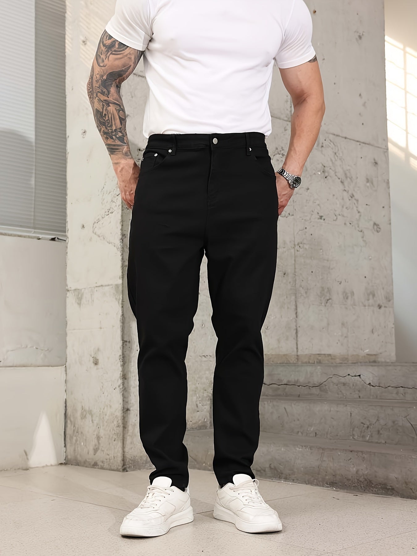 Qora rangdagi Plus Size erkaklar uchun tor jinsi shimlar, cho'ziluvchan, qulay moslashuv, cho'ntaklar va mustahkamlik bilan. | Mashina yuvish mumkin, barcha mavsumlar uchun kiyish