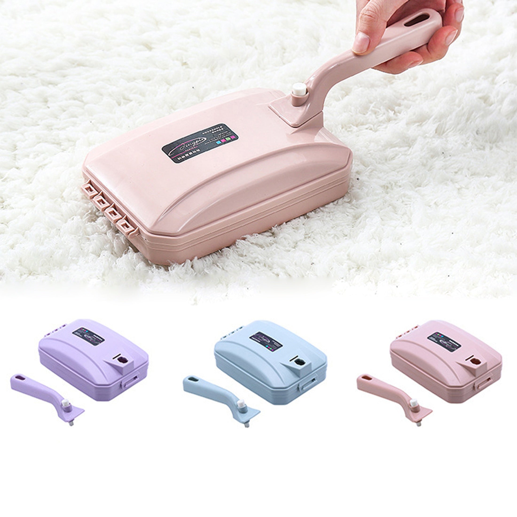 Plastik tutqichli qo'l bilan ishlatiladigan chang olib tashlash cho'tkasi - yashash xonasi, yotoqxona, kiyimlar va gilamlar uchun to'kintilar va uy hayvonlari sochlarini tozalash uchun mukammal. Qo'lda ishlash, batareyalar kerak emas. Tasodifiy rang.