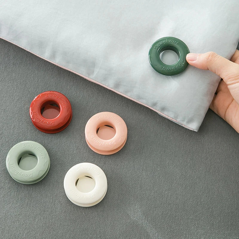 Set of 4 White Bed Sheet Clips Durable Plastic Mattress Grippers Keep Quilt Secure