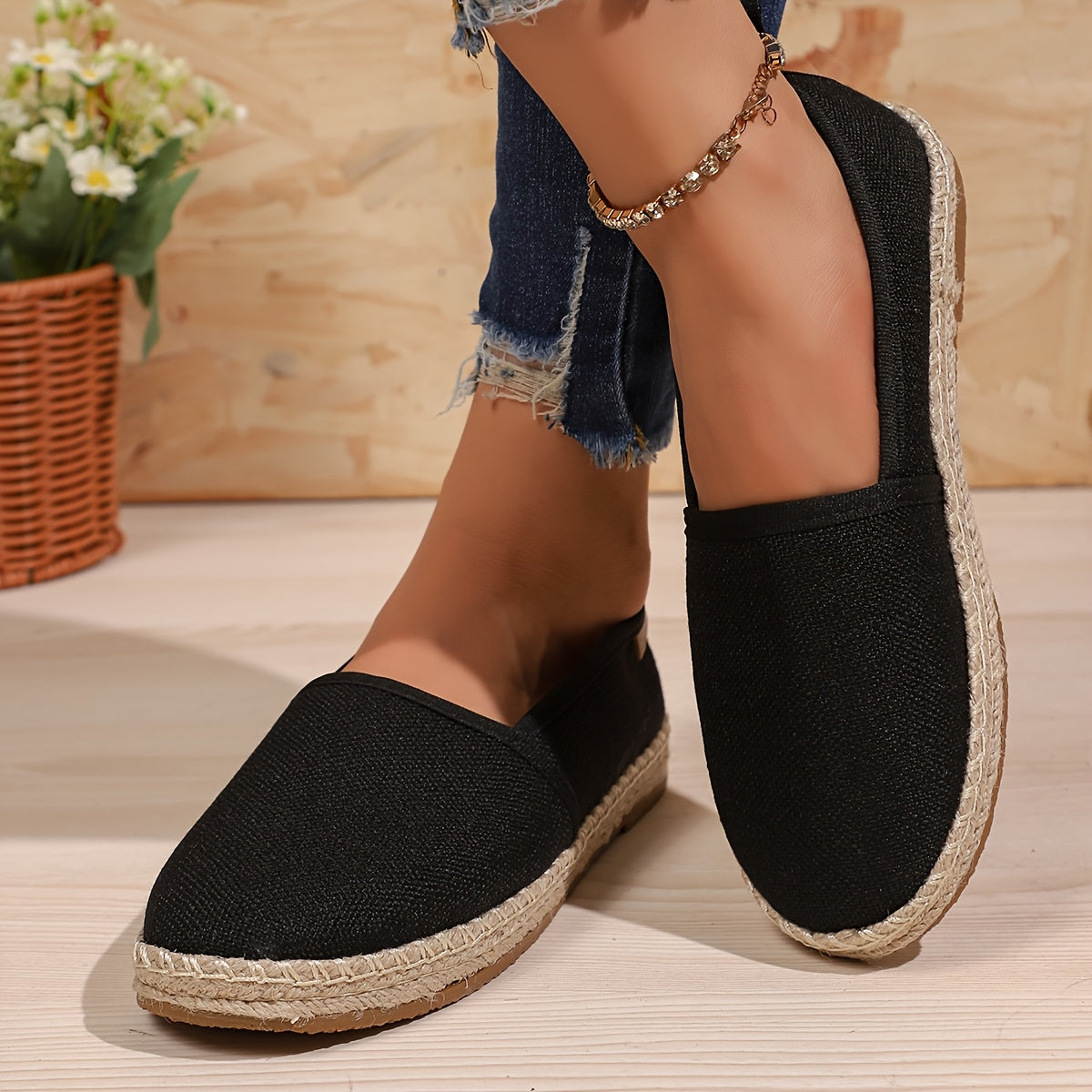 Ayollar uchun slip-on tufli, halqali taglik bilan, qora mato, qulay, yengil poyabzal