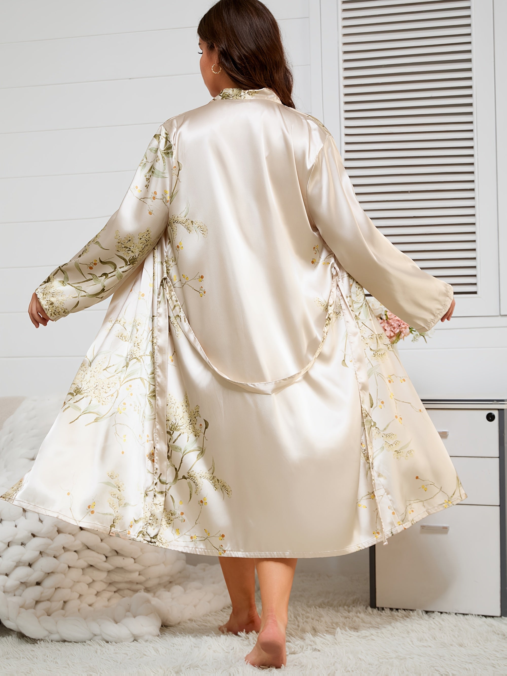 Women's Large Size Colorful Strappy Pajama Set with Skirt and Robe Print