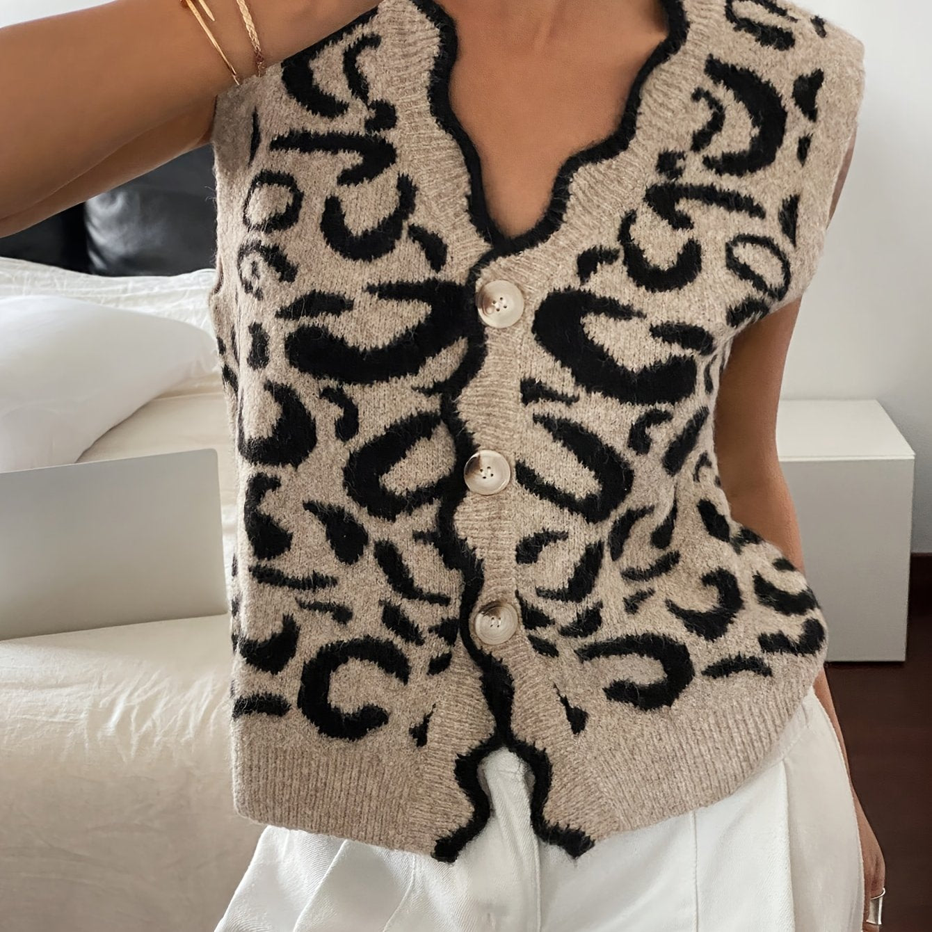Plus Size Women's Knit Vest Leopard Print V-Neck Loose Fashion